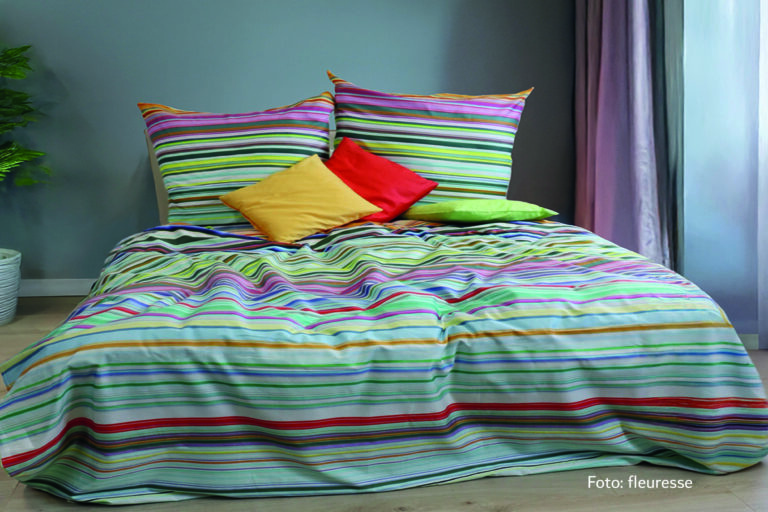Bunte Sommerbettwäsche im Streifendesign von fleuresse.
